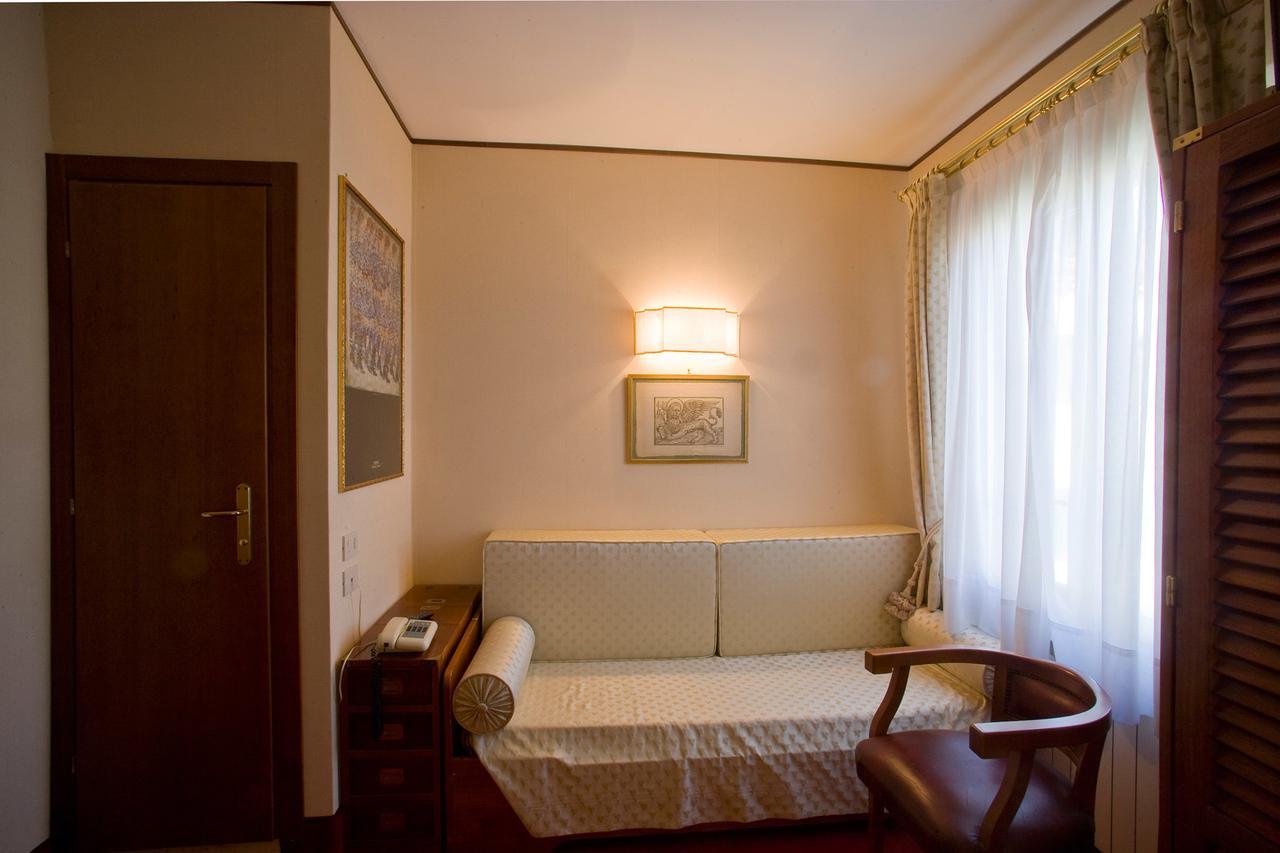 Hotel Agli Alboretti Venecia Exterior foto